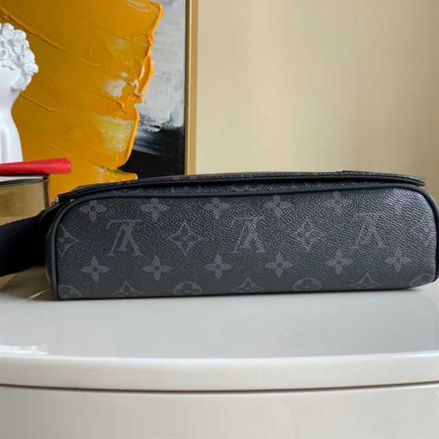 Replica Louis Vuitton N41714 District PM Messenger Bag Damier Graphite  Canvas For Sale