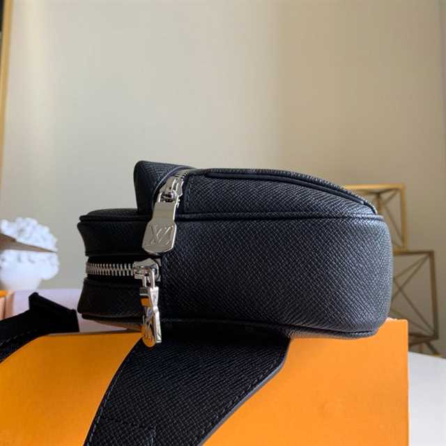2piece Louis Vuitton Travel Bag in Kampala - Bags, Ramadhan Matovu