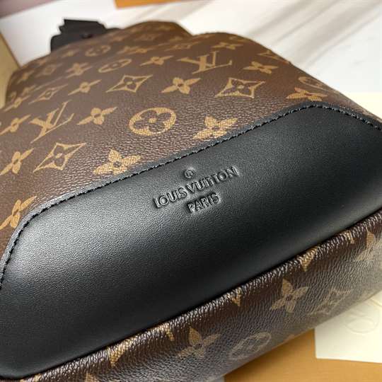 TOP QUALITY Louis Vuitton Avenue Sling Bag Brown (Replica 1:1 , Same  Material as the Retail one.) from Suplook : r/Suplook