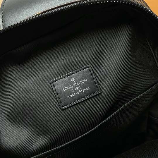 FAKE VRS REAL! Louis Vuitton Avenue Sling Bag! 