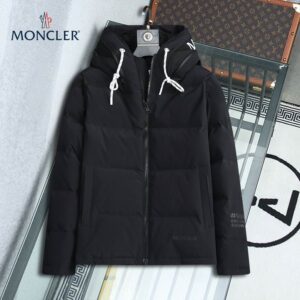 Moncler Coat - MC054