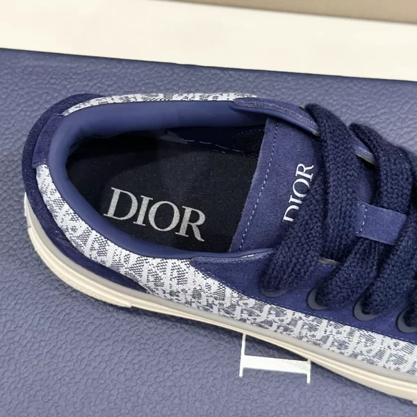 B33 SNEAKER DIOR OBLIQUE JACQUARD AND SUEDE - CD155